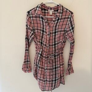 H&M Maternity Pink Plaid Button-Up Shirt